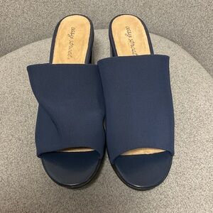 Easy Street Women's Deep Blue Mules